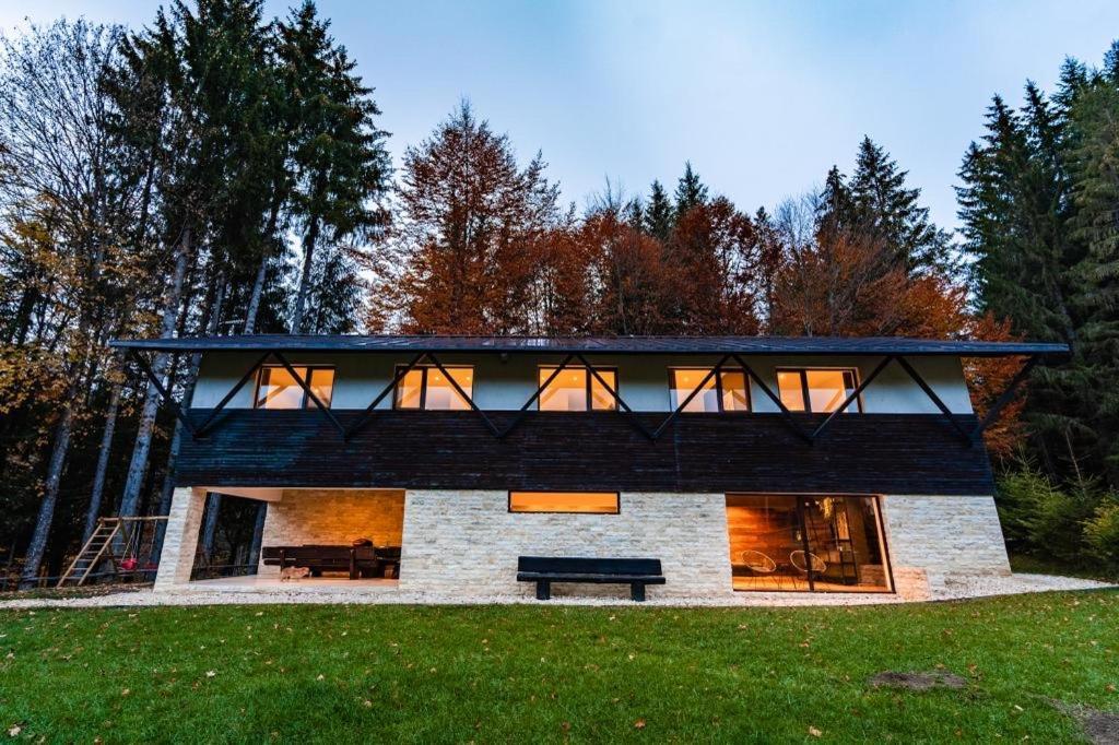 Cabana Haiducului Doftana Tesila Bagian luar foto